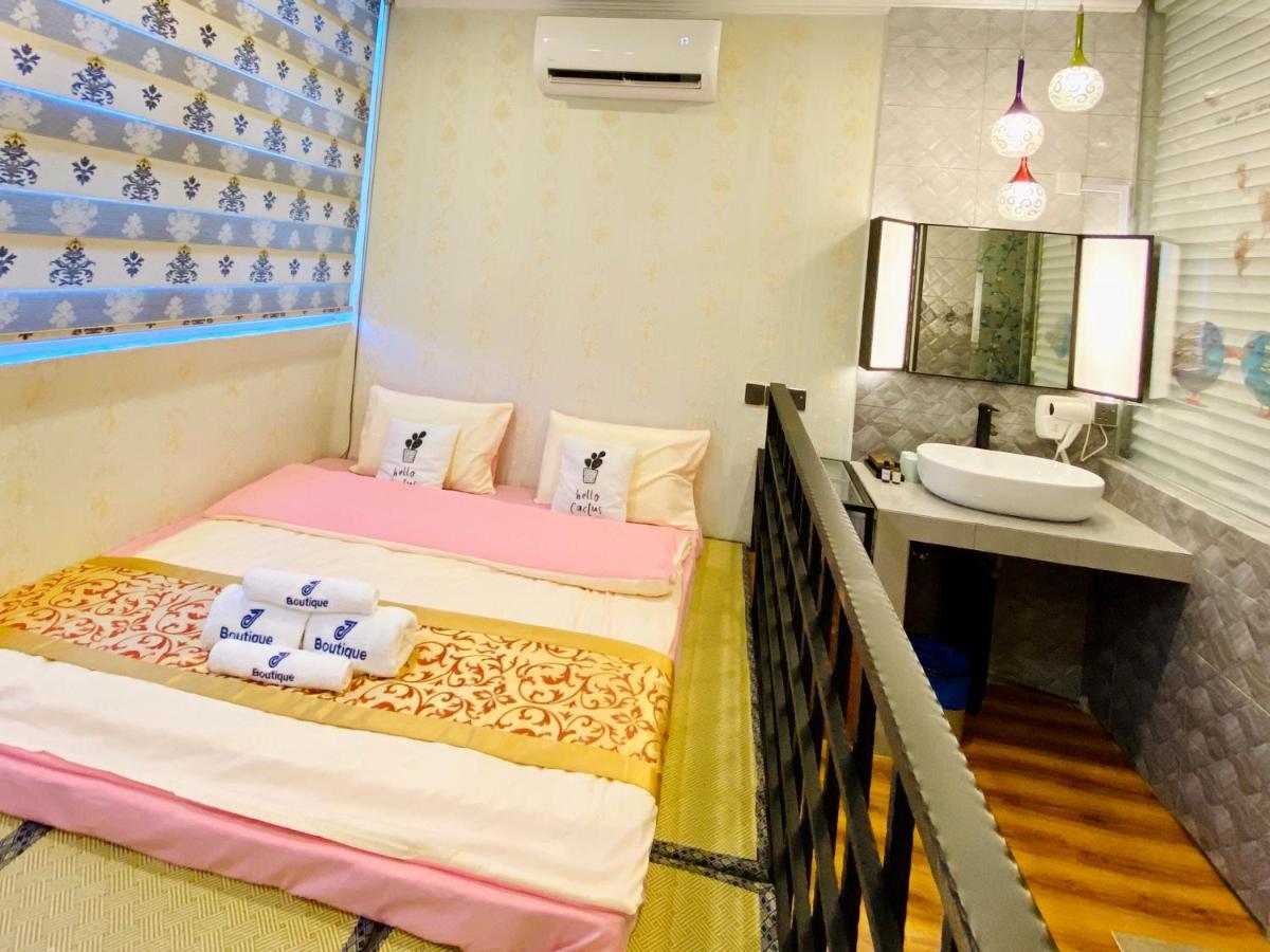 J Boutique Hotel 新张优惠 Muar Exteriér fotografie